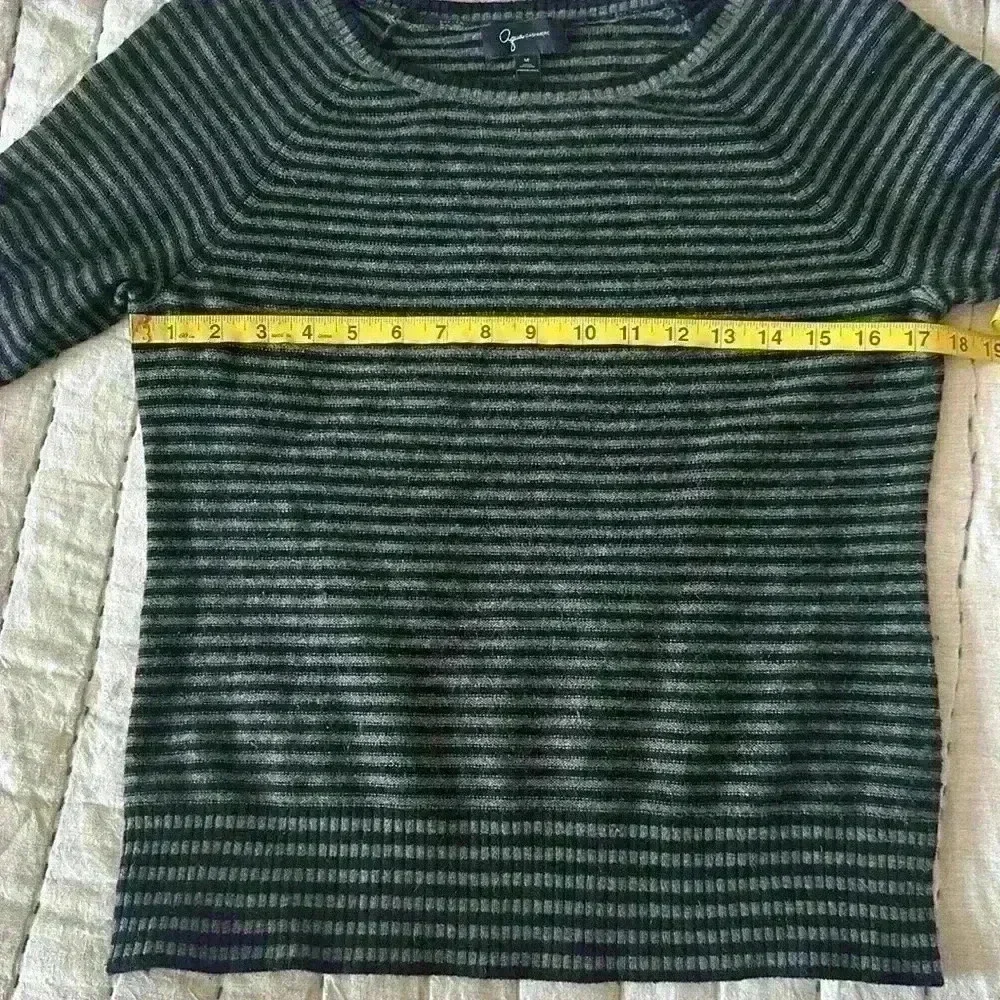 Aqua cashmere sweater - Picture 9 of 9